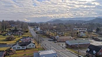 Weather camera view of Russell County Courthouse.