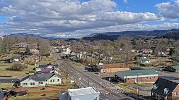 Weather camera view of Russell County Courthouse.