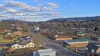Weather camera view of Russell County Courthouse.