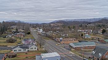 Weather camera view of Russell County Courthouse.