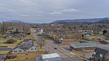 Weather camera view of Russell County Courthouse.