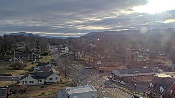 Weather camera view of Russell County Courthouse.