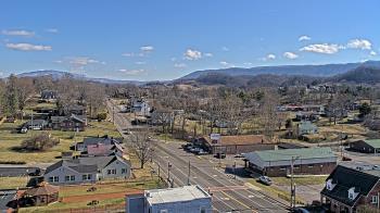 Weather camera view of Russell County Courthouse.