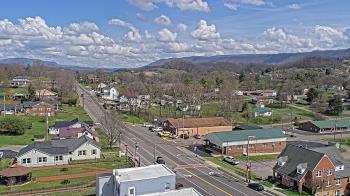 Weather camera view of Russell County Courthouse.