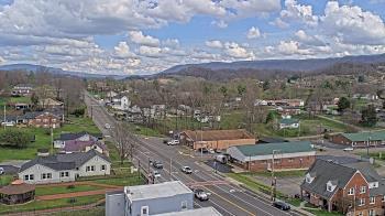 Weather camera view of Russell County Courthouse.