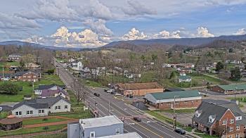 Weather camera view of Russell County Courthouse.