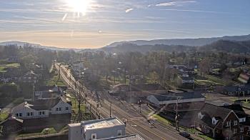 Weather camera view of Russell County Courthouse.