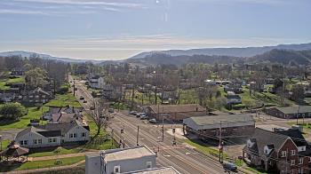 Weather camera view of Russell County Courthouse.