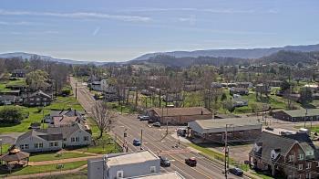 Weather camera view of Russell County Courthouse.