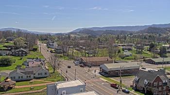 Weather camera view of Russell County Courthouse.