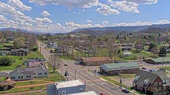 Weather camera view of Russell County Courthouse.