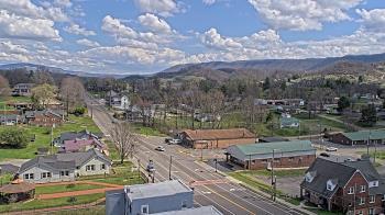 Weather camera view of Russell County Courthouse.