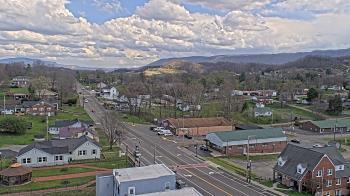 Weather camera view of Russell County Courthouse.