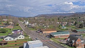 Weather camera view of Russell County Courthouse.