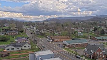Weather camera view of Russell County Courthouse.