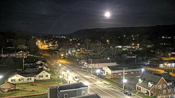 Weather camera view of Russell County Courthouse.