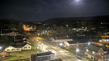 Weather camera view of Russell County Courthouse.