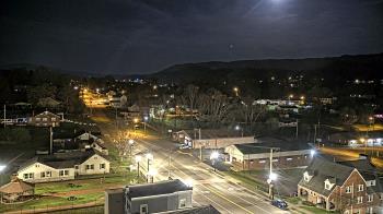 Weather camera view of Russell County Courthouse.