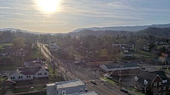 Weather camera view of Russell County Courthouse.