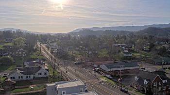Weather camera view of Russell County Courthouse.
