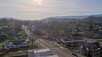Weather camera view of Russell County Courthouse.