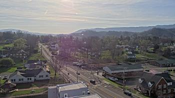 Weather camera view of Russell County Courthouse.