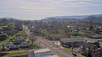 Weather camera view of Russell County Courthouse.
