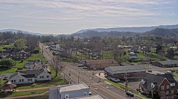 Weather camera view of Russell County Courthouse.