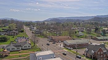 Weather camera view of Russell County Courthouse.