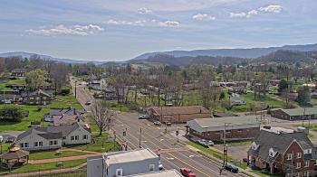 Weather camera view of Russell County Courthouse.