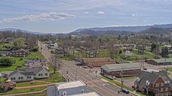 Weather camera view of Russell County Courthouse.