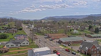 Weather camera view of Russell County Courthouse.