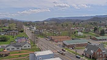 Weather camera view of Russell County Courthouse.