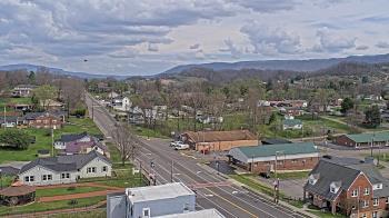 Weather camera view of Russell County Courthouse.