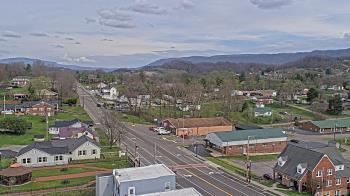 Weather camera view of Russell County Courthouse.