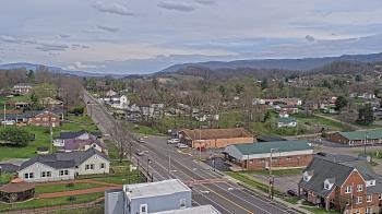 Weather camera view of Russell County Courthouse.