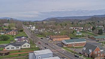 Weather camera view of Russell County Courthouse.