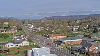 Weather camera view of Russell County Courthouse.