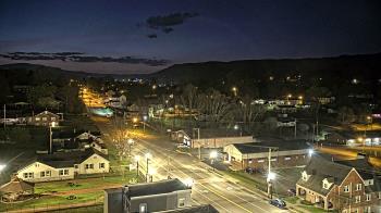 Weather camera view of Russell County Courthouse.