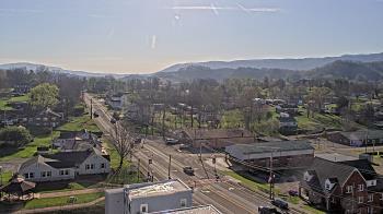 Weather camera view of Russell County Courthouse.