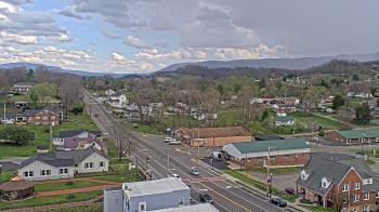 Weather camera view of Russell County Courthouse.