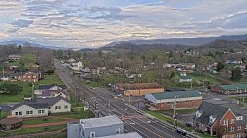 Weather camera view of Russell County Courthouse.