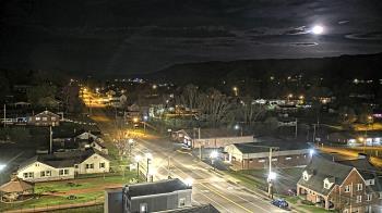 Weather camera view of Russell County Courthouse.