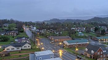 Weather camera view of Russell County Courthouse.