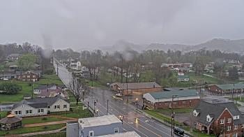 Weather camera view of Russell County Courthouse.