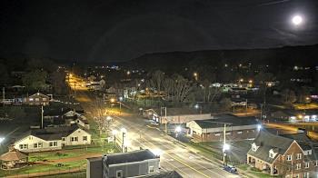 Weather camera view of Russell County Courthouse.