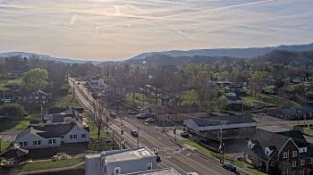 Weather camera view of Russell County Courthouse.