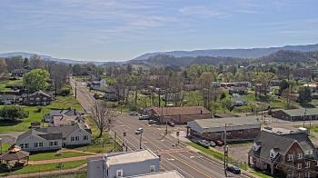 Weather camera view of Russell County Courthouse.