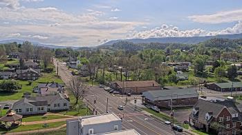 Weather camera view of Russell County Courthouse.
