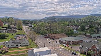Weather camera view of Russell County Courthouse.